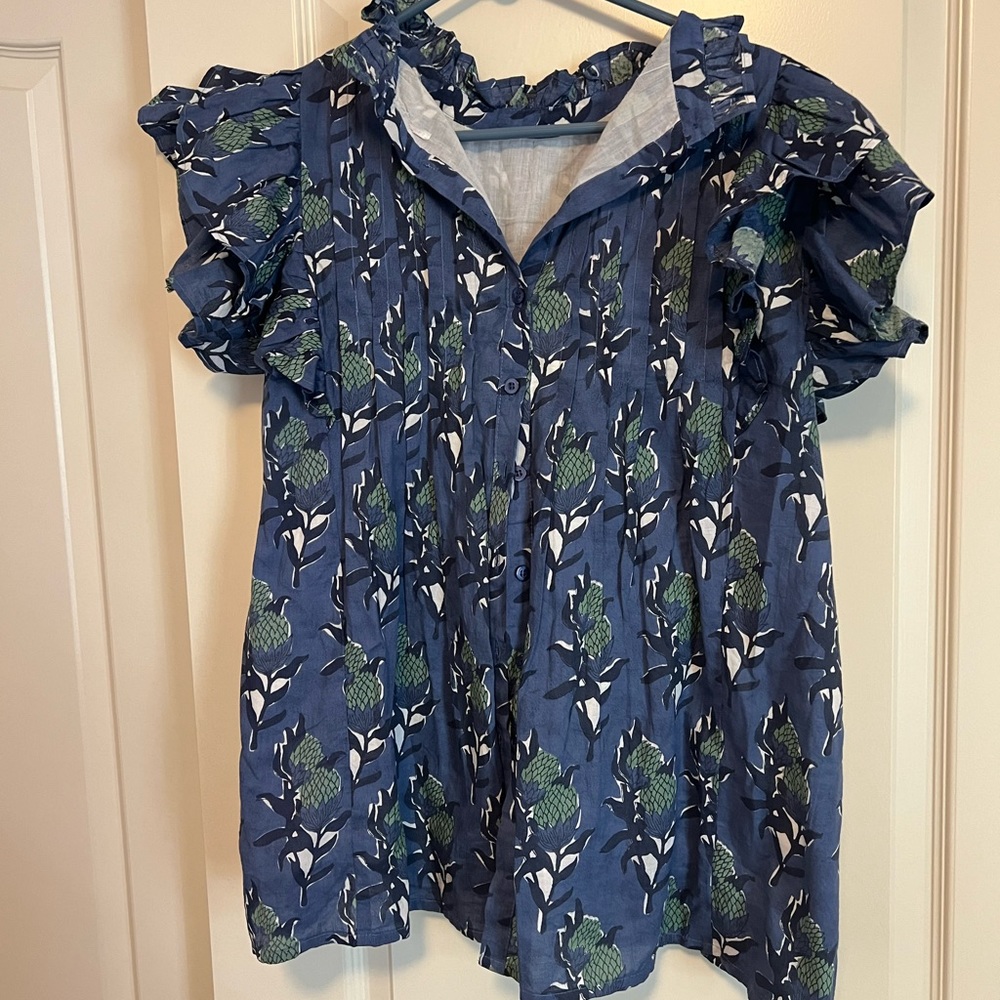 Victoria Dunn button down top